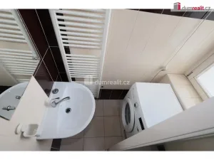 Pronájem bytu 1+1, Praha - Smíchov, Nádražní, 46 m2