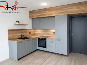 Pronájem bytu 1+kk, Praha - Dolní Měcholupy, Honzíkova, 30 m2