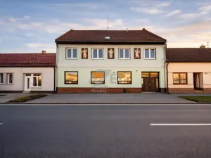 Prodej rodinného domu, Kunovice, Lidická, 650 m2