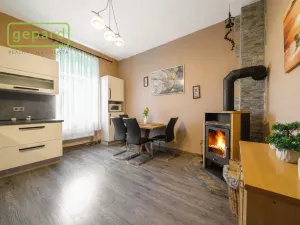 Prodej bytu 1+1, Karlovy Vary, Jabloňová, 38 m2