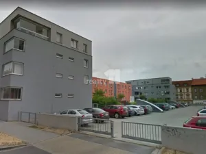 Pronájem garáže, Plzeň - Jižní Předměstí, Poděbradova, 12 m2