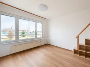 Pronájem bytu 1+kk, Praha - Zličín, Sazovická, 29 m2
