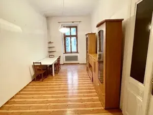 Prodej bytu 3+1, Praha - Malá Strana, Petřínská, 75 m2