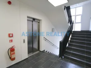 Pronájem bytu 2+kk, Praha - Košíře, Pod Kavalírkou, 52 m2