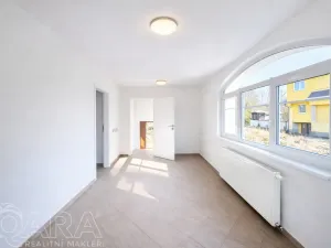 Pronájem bytu 3+1, Praha, K rukavičkárně, 85 m2