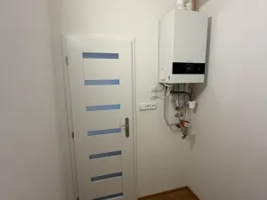 Pronájem bytu 2+kk, Praha - Žižkov, Křišťanova, 40 m2