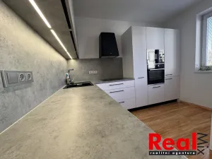 Pronájem bytu 4+kk, Brno - Komín, Jundrovská, 98 m2