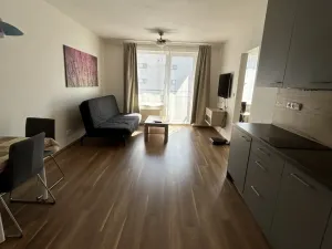 Pronájem bytu 2+kk, Pardubice - Zelené Předměstí, Bratranců Veverkových, 57 m2