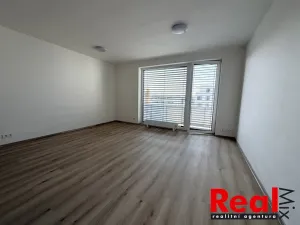 Pronájem bytu 1+kk, Brno - Židenice, Vančurova, 38 m2