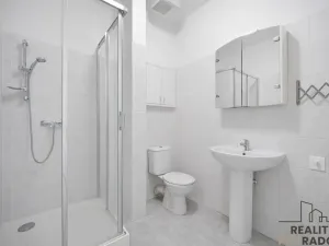 Pronájem bytu 1+kk, Pardubice - Zelené Předměstí, nábřeží Závodu míru, 50 m2