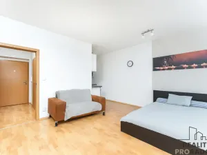 Prodej bytu 1+kk, Praha, Přeučilova, 35 m2