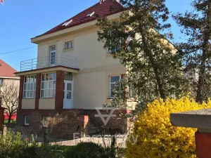 Pronájem bytu 1+1, Hradec Králové, V Lipkách, 32 m2