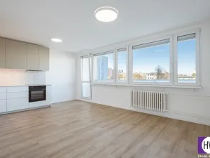 Prodej bytu 4+kk, Praha, Choceradská, 84 m2