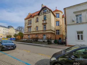 Prodej bytu 2+1, Opava - Předměstí, Komenského, 77 m2