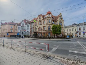 Prodej bytu 2+1, Opava - Předměstí, Komenského, 77 m2