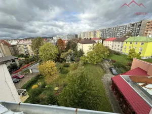 Pronájem atypického bytu, Chomutov, 28. října, 160 m2