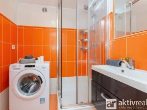 Prodej bytu 2+kk, Šestajovice, Komenského, 63 m2