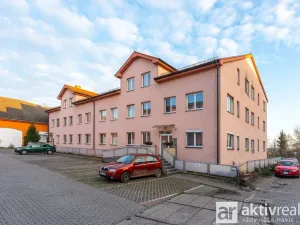Prodej bytu 2+kk, Šestajovice, Komenského, 63 m2