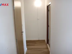 Pronájem bytu 2+kk, Písek, Vinařického, 43 m2