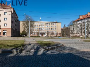 Prodej bytu 3+1, Plzeň, Chválenická, 63 m2