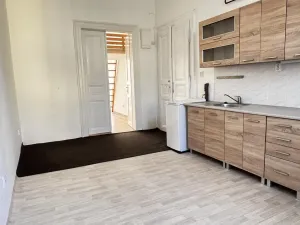 Pronájem bytu 2+kk, Praha - Nusle, Svatoslavova, 40 m2