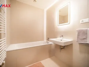 Pronájem bytu 3+kk, Praha - Vysočany, Pechmanových, 86 m2