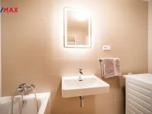 Pronájem bytu 3+kk, Praha - Vysočany, Pechmanových, 86 m2