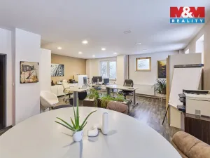 Prodej obchodního prostoru, Trutnov - Horní Staré Město, 1667 m2