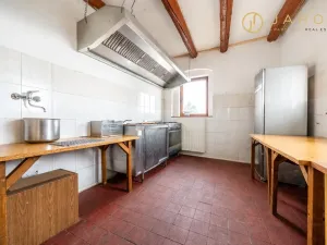 Prodej rodinného domu, Klášterec nad Ohří - Útočiště, 590 m2