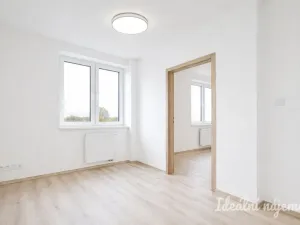 Pronájem bytu 2+kk, Brno, Jižní, 35 m2