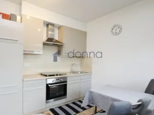 Prodej bytu 1+kk, Praha, Jindřicha Bubeníčka, 32 m2