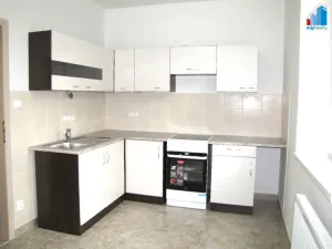 Pronájem bytu 1+1, Plzeň - Jižní Předměstí, V Šipce, 56 m2