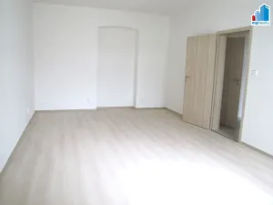 Pronájem bytu 1+1, Plzeň - Jižní Předměstí, V Šipce, 56 m2