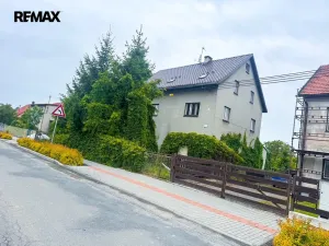 Pronájem bytu 3+1, Podhradní Lhota, 80 m2