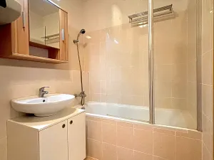 Pronájem bytu 2+kk, Jesenice, V Roháči I., 50 m2