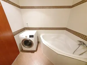 Pronájem bytu 4+1, Praha - Zličín, Sazovická, 111 m2