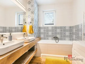 Prodej bytu 3+kk, Hronov, Husova, 70 m2