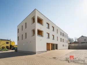Pronájem bytu 2+kk, Pardubice - Pardubičky, Nová Tesla, 48 m2