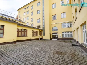 Pronájem bytu 2+1, Mladá Boleslav, náměstí Míru, 73 m2