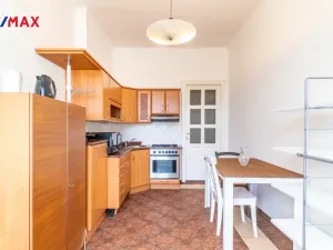 Pronájem bytu 1+1, Praha - Bubeneč, Eliášova, 55 m2