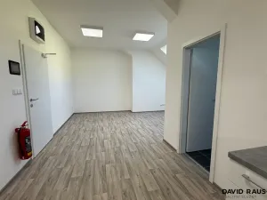 Pronájem bytu 1+kk, Rajhrad, Stará pošta, 35 m2