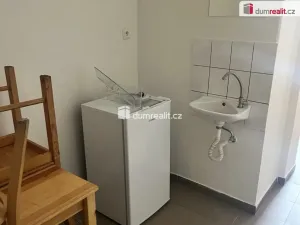 Pronájem bytu 1+kk, Praha - Čakovice, Cukrovarská, 15 m2