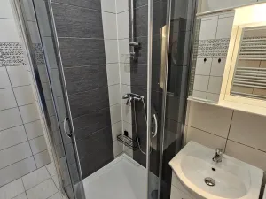 Prodej bytu 2+kk, Dalovice, Bohatická, 43 m2