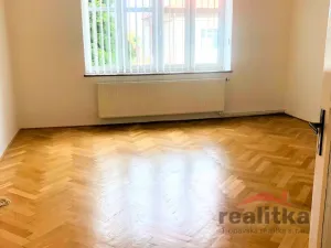 Pronájem bytu 4+1, Opava, Dostojevského, 160 m2