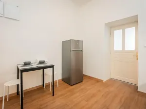 Pronájem bytu 2+kk, Praha - Nové Město, Lípová, 41 m2