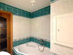 Pronájem bytu 2+kk, Cheb, Lesní, 36 m2