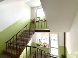 Pronájem bytu 2+kk, Cheb, Lesní, 36 m2