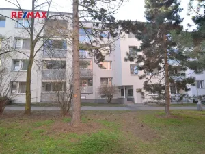 Pronájem bytu 1+kk, Praha - Zbraslav, Tunelářů, 37 m2