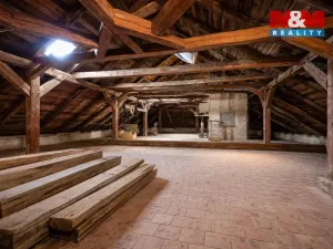 Prodej rodinného domu, Líšnice - Vyšehorky, 342 m2