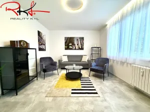 Pronájem bytu 2+1, Mladá Boleslav - Mladá Boleslav III, Laurinova, 55 m2